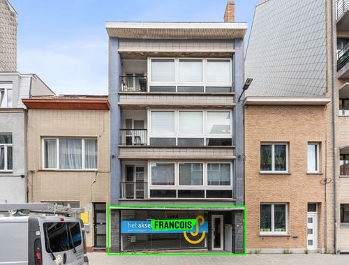                                         Commercieel Gebouw te koop in Oostende, € 235.000
