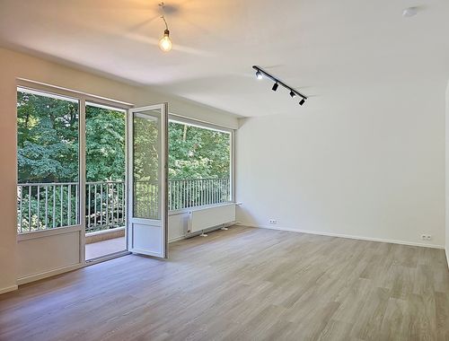                                         Appartement te huur in Ukkel, € 1.950
