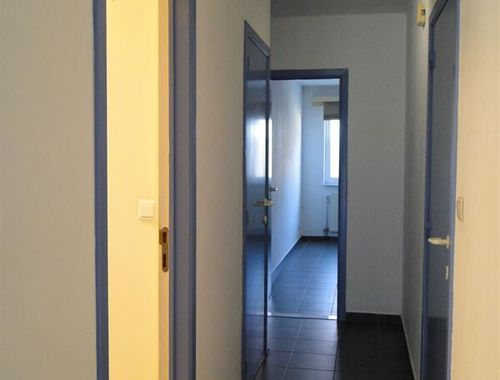                                         Handelsgelijkvloers te koop in Deurne, € 139.000
