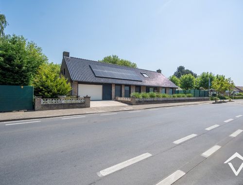                                         Maison à vendre à Eernegem, € 459.000
