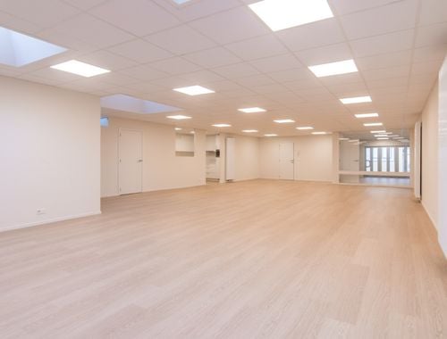                                         Bureaux à vendre à Izegem, € 175.000

