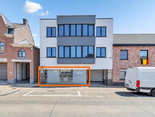                                         Handelsgelijkvloers te koop in Denderhoutem, € 99.000
