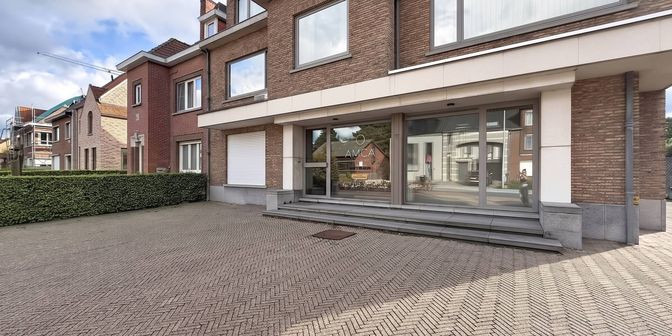 Bien professionnel à louer à Sint-Niklaasstraat 17a, 9170 Sint-Gillis-Waas