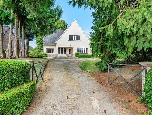                                        Villa te koop in Ophain-Bois-Seigneur-Isaac, € 550.000
