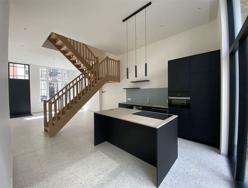                                         Woning te huur in Antwerpen, € 2.100

