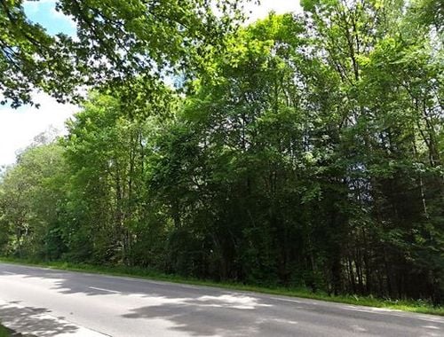                                         Terrain à bâtir à vendre à Saint-Hubert, € 80.000
