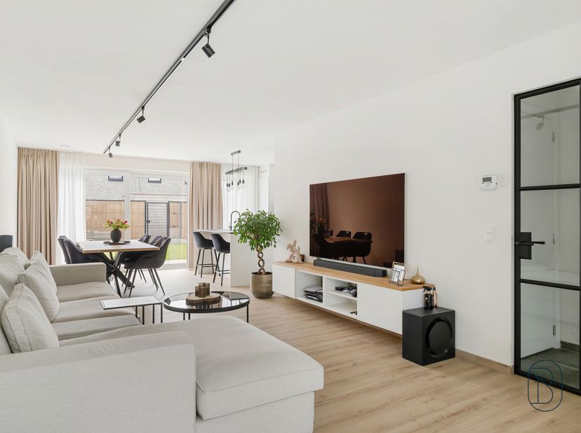 À VENDRE : Maison récente et économe en énergie dans un quartier calme à Beveren-Leie !<br />
Vente sous droits d’enregistrement.<br />
Cette charmant
