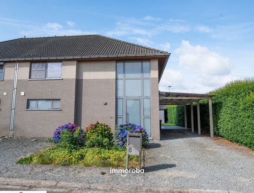                                         Maison à vendre à Oeselgem, € 450.000
