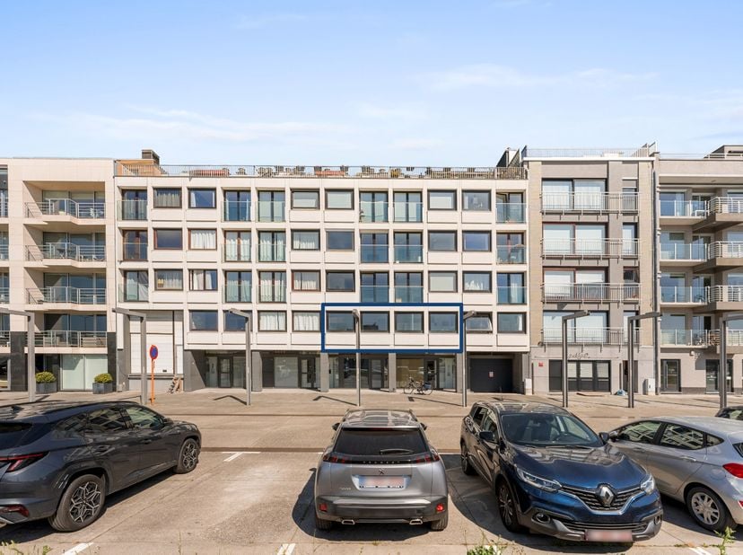 Mooi appartement met 1 slaapkamer gelegen aan de Rederskaai met zicht op de jachthaven. Goed gelegen nabij alle voorzieningen en op korte afstand van