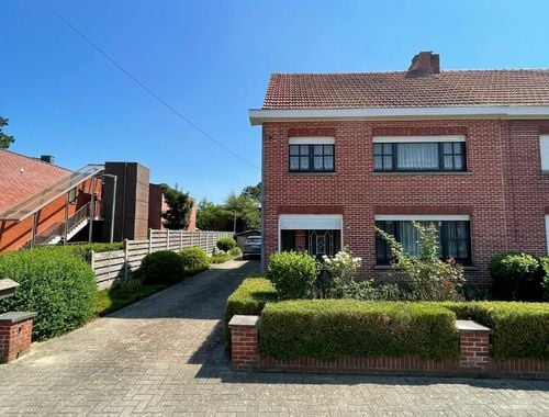                                         Maison à vendre à Mol, € 209.000

