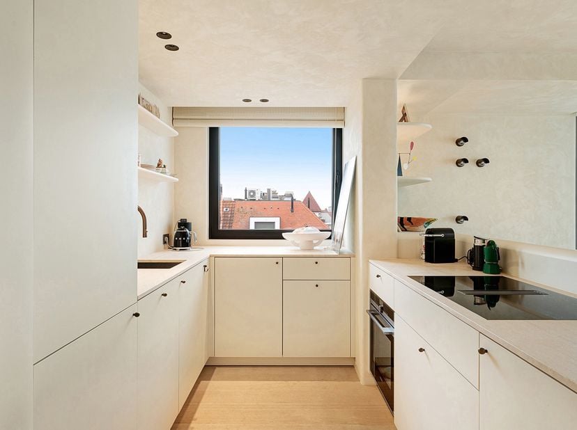 Instapklaar, luxueus hoek-appartement met adembenemend zeezicht gelegen op het Rubensplein.<br />
Het appartement werd recent gerenoveerd met kwalitei