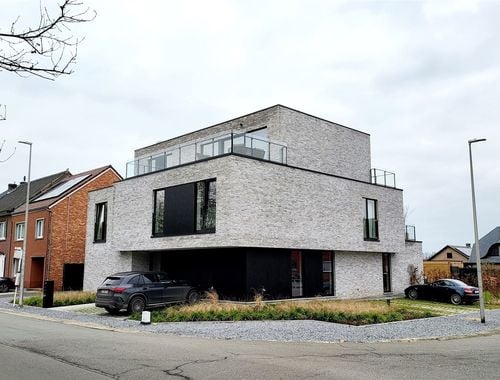                                         Appartement te huur in Bilzen, € 975
