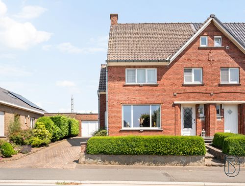                                         Maison à vendre à Moregem, € 299.000
