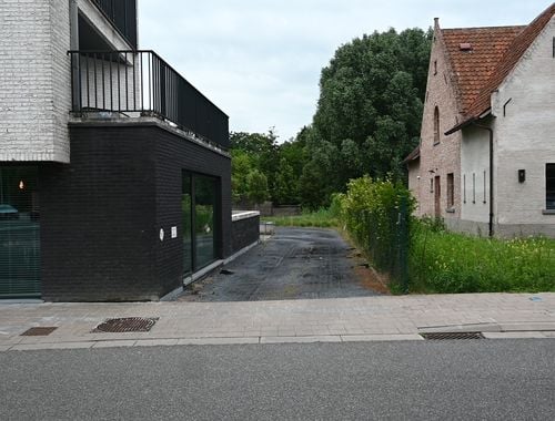                                         Garage à vendre à Oostrozebeke, € 12.500
