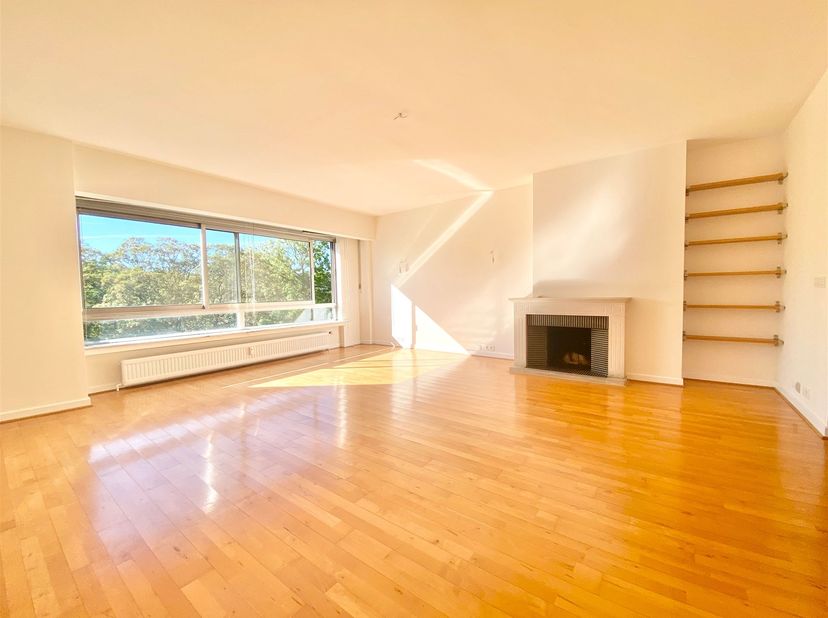 Appartement te huur in Avenue de la Renaissance 8 bus 14,
                    1000 Brussel