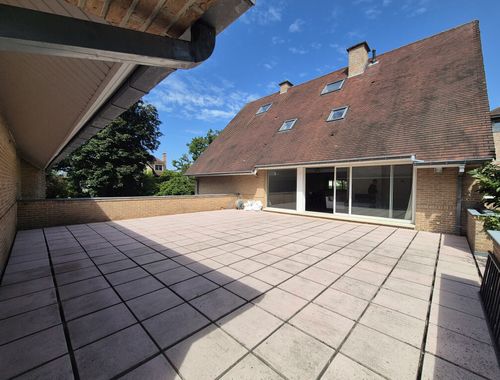                                         Appartement te huur in Ukkel, € 3.200
