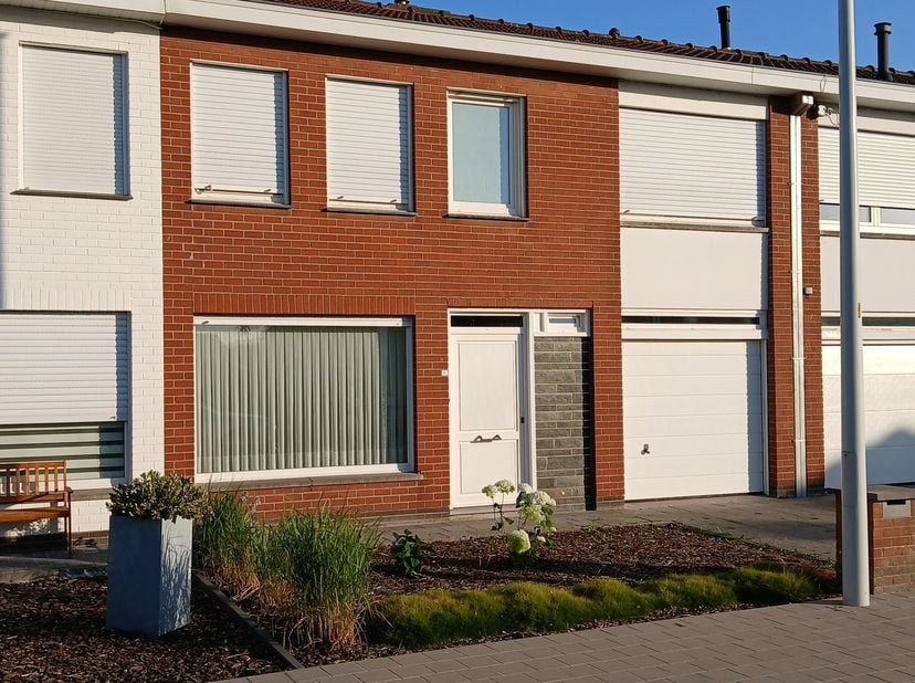 Huis te koop in Begonialaan 5,
                    8890 Dadizele