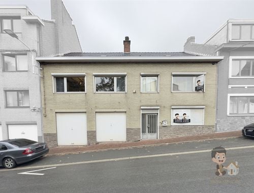                                         Eengezinswoning te koop in Charleroi, € 300.000
