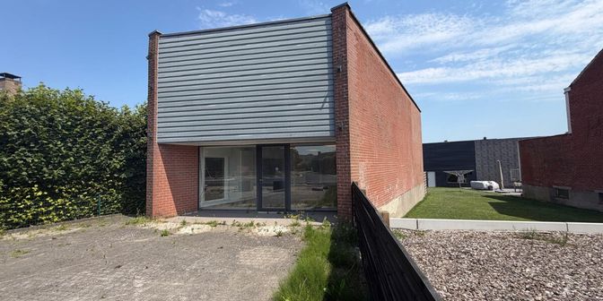 Bedrijfsvastgoed te koop in Meensesteenweg 699, 8800 Rumbeke