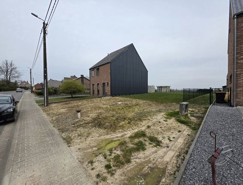                                         Terrain à bâtir à vendre à Ransberg, € 124.000
