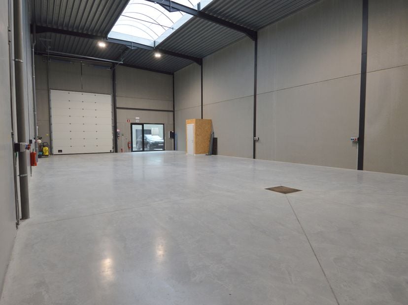 Bedrijfsvastgoed te huur in ,
                    8793 Sint-Eloois-Vijve