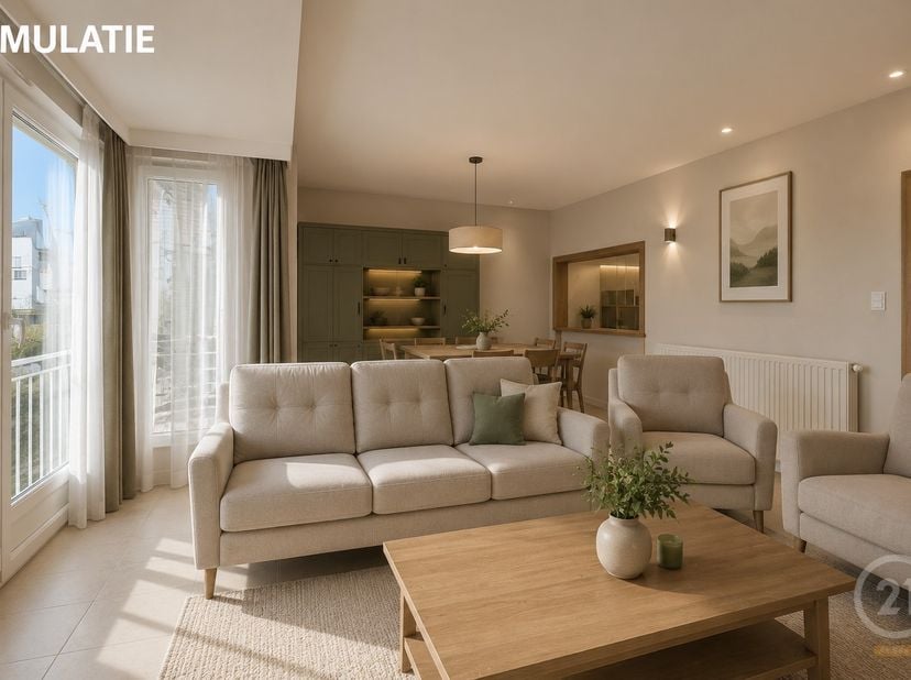Cet appartement au rez-de-chaussée de Westende-Bad offre une excellente opportunité de rénovation. Il comprend trois chambres, une salle de bains, un