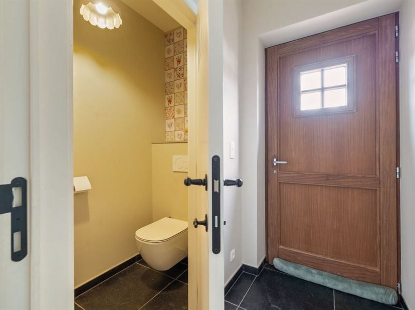 Energiezuinige woning met 4 slaapkamers in een kindvriendelijke verkaveling.<br />
Deze recente, uiterst energiezuinige woning werd gebouwd in 2020 en