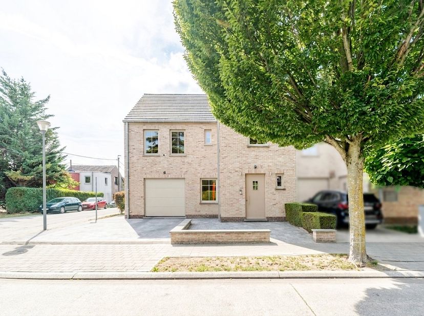 Huis te koop in Petrus de Broestraat 22,
                    9030 Mariakerke