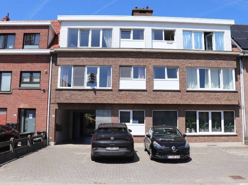 Appartement à louer
                    à 2840 Reet