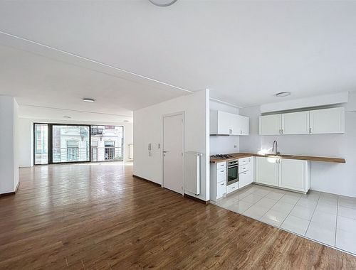                                         Duplex te koop in Brussel, € 370.000
