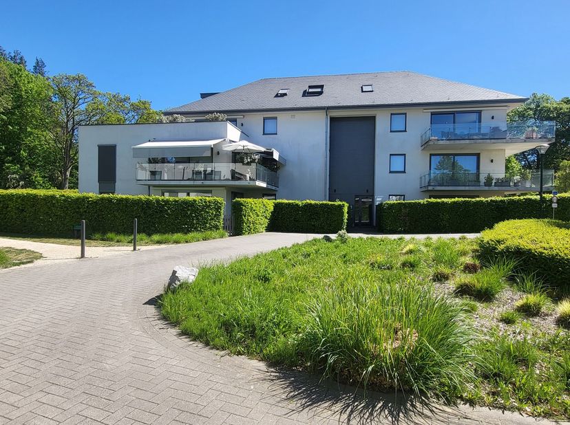 EXCLUSIVITÉ – Au cœur du domaine prisé BELLA VITA, <br />
dans un environnement verdoyant et paisible <br />
proche du centre de Waterloo, <br />
LUMI