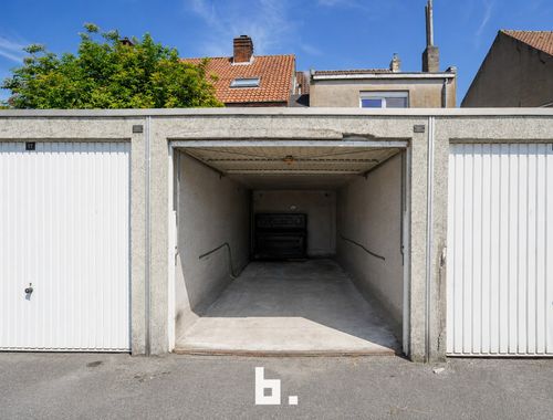                                         Garage te huur in Sint-Kruis, € 75
