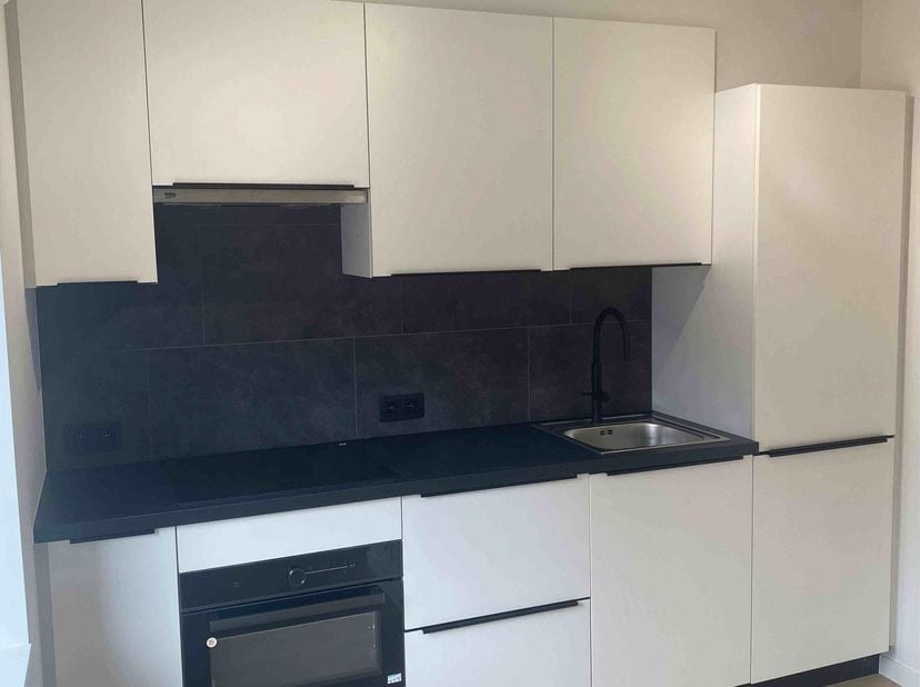 Appartement te huur in Torhoutse Steenweg,
                    8200 Sint-Andries