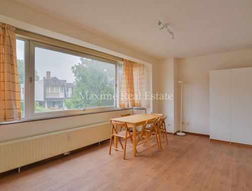                                         Studio à louer à Kraainem, € 700

