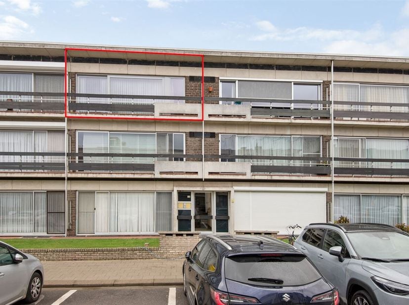 Instapklaar appartement met 2/3 slaapkamers nabij centrum Lier<br />
Dit appartement op de 2de verdieping werd door de jaren heen steeds perfect onder
