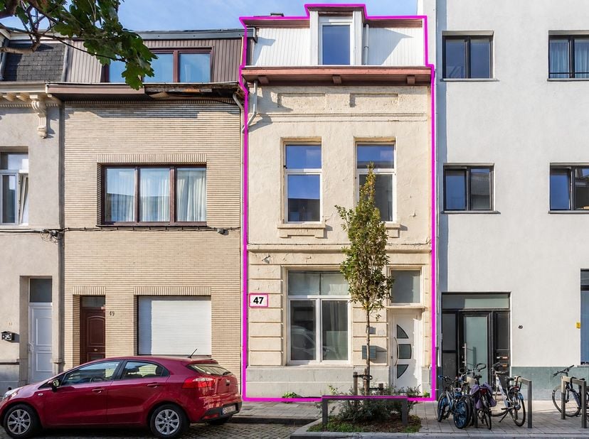 Huis te koop in Zeilstraat 47,
                    2060 Antwerpen