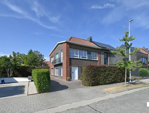                                         Woning te koop in Izegem, € 235.000
