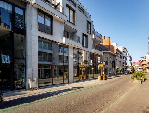                                         Handelszaak te huur in Waregem, € 5.500
