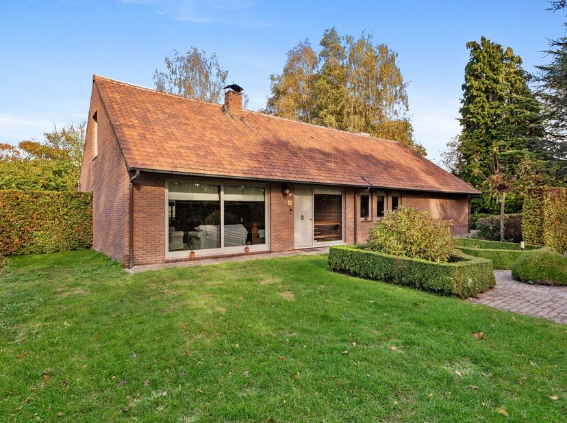 Huis te koop in Sint Laurentiuslaan 15,
                    2390 Oostmalle