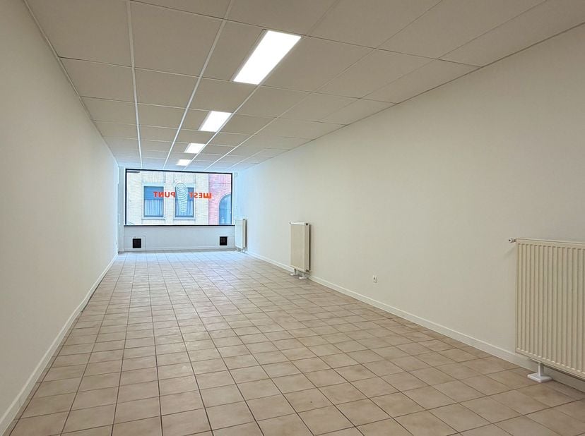 Bedrijfsvastgoed te huur in Dorpsstraat 87 bus 1,
                    8300 Westkapelle