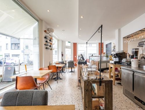                                         Commerce à vendre à Antwerpen, € 230.000
