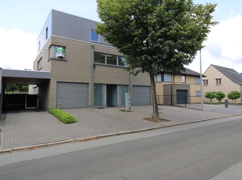 Appartement à vendre
                    à 3630 Mechelen-aan-de-Maas