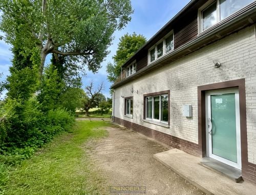                                         Woning te huur in Ellezelles, € 925
