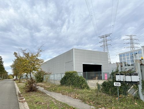                                         Bedrijfsgebouw te huur in Zutendaal, € 15.000
