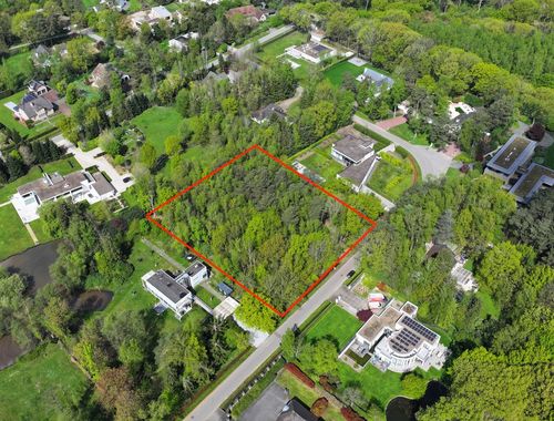                                         Bouwgrond te koop in Rekem, € 549.000
