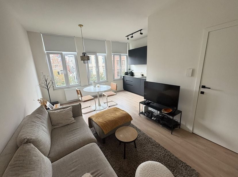 Appartement te huur in Paardenmarkt 41,
                    2000 Antwerpen