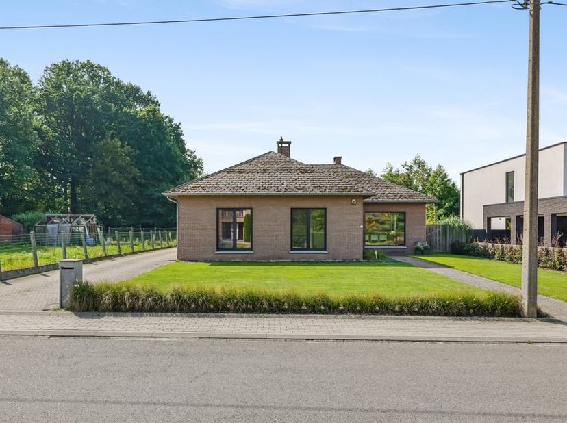 Huis te koop in Hoveniersstraat 4,
                    3570 Alken