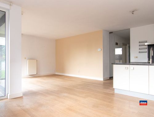                                         Gelijkvloers app. te koop in Hoboken, € 225.000
