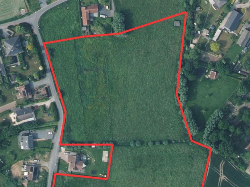 Terrain à vendre
                    à 9600 Renaix