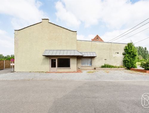                                         Entrepôt à vendre à Ooigem, € 245.000
